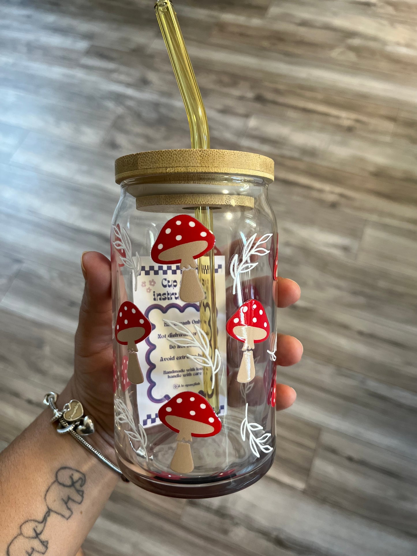 Mushrooms 16 oz Cup